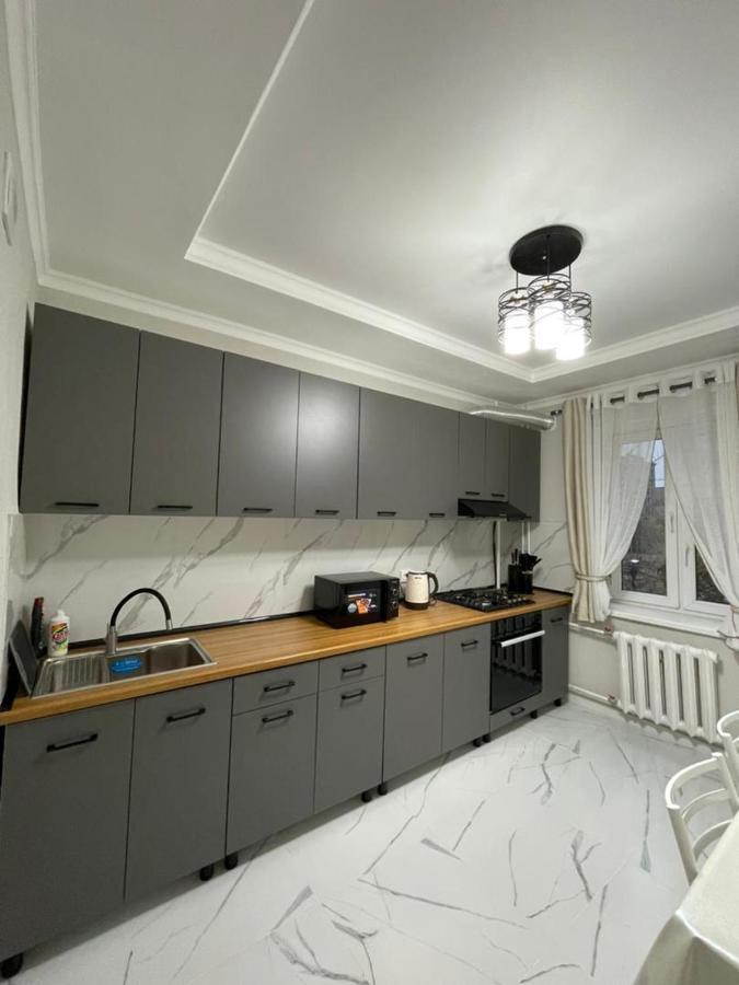 Apartment In Street Toktogula 77 Bishkek Exterior foto